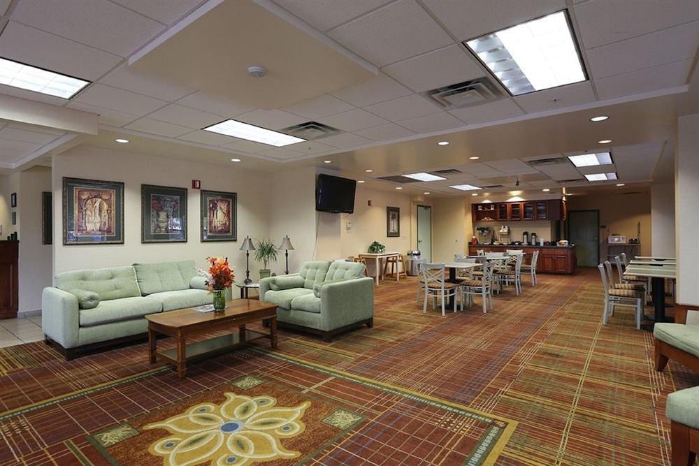 Allure Of Myers Hotel 3*